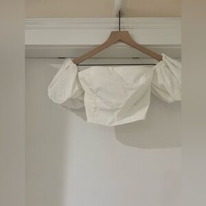 Abercrombie & Fitch Poplin Puff Sleeved off-shoulder Crop Top